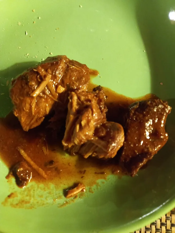 Sauté de Veau Aux Olives